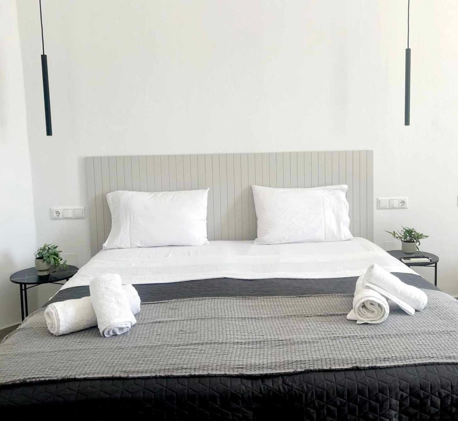 Maya Apartments, Modern And Convenient Apartments With Private Parking Σκιάθος Πόλη Εξωτερικό φωτογραφία