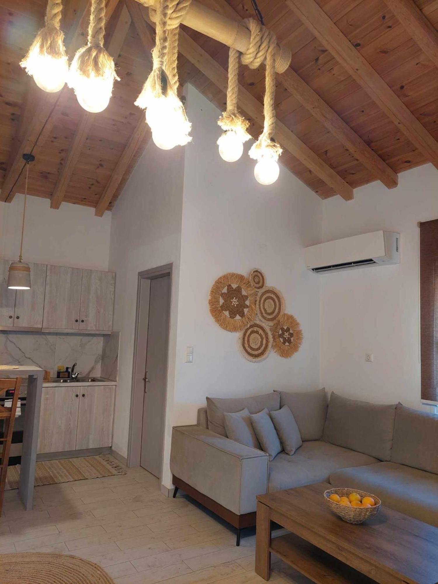 Maya Apartments, Modern And Convenient Apartments With Private Parking Σκιάθος Πόλη Εξωτερικό φωτογραφία