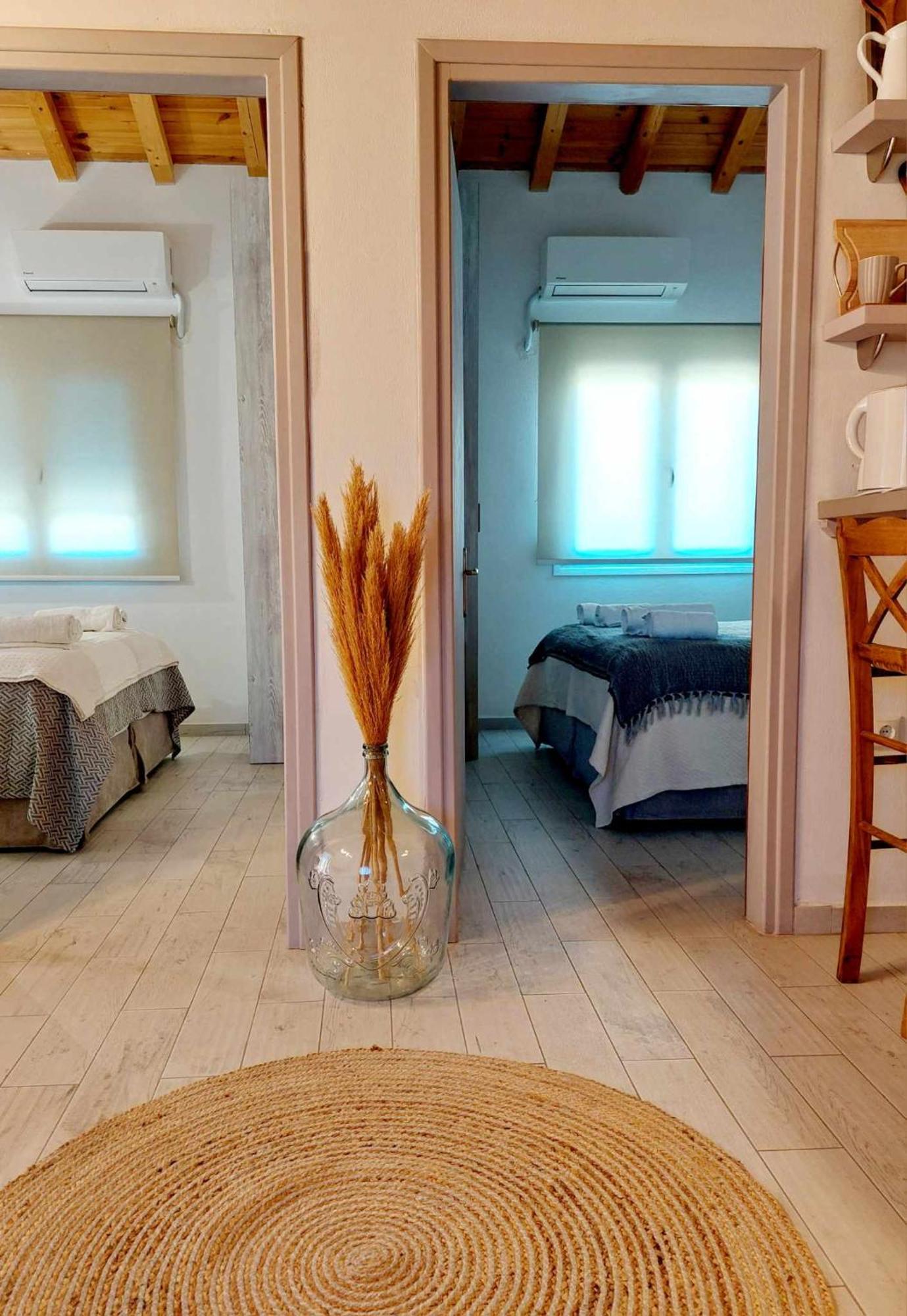 Maya Apartments, Modern And Convenient Apartments With Private Parking Σκιάθος Πόλη Εξωτερικό φωτογραφία