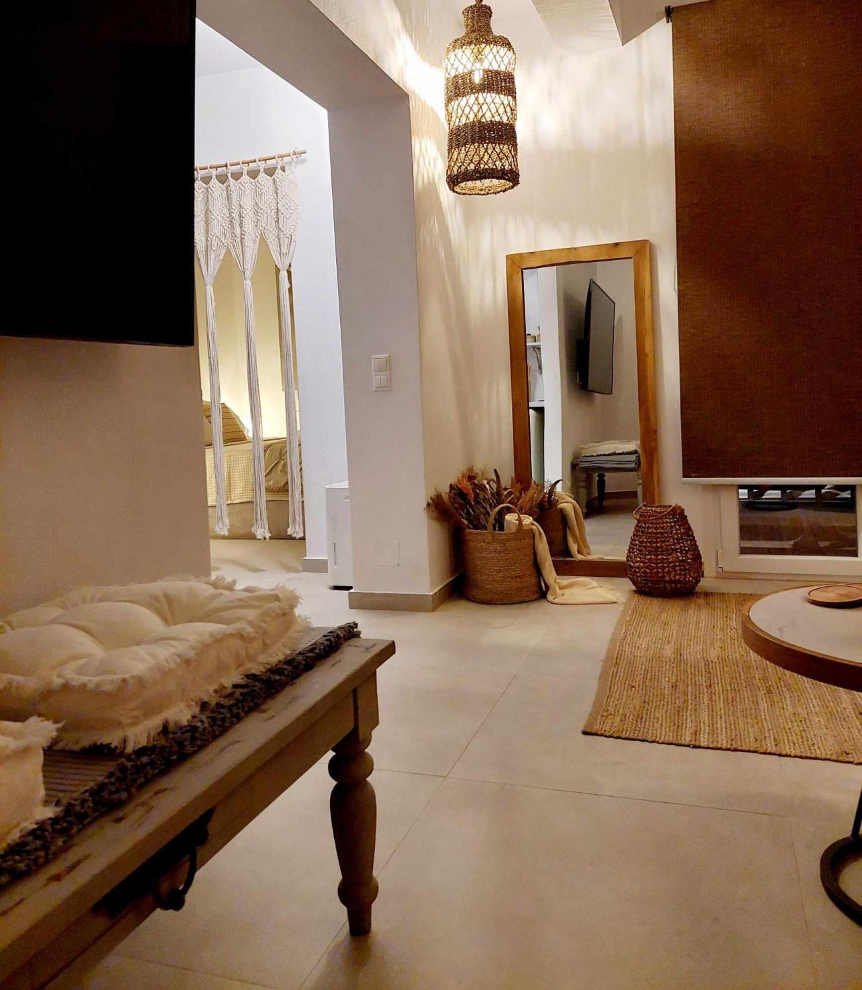 Maya Apartments, Modern And Convenient Apartments With Private Parking Σκιάθος Πόλη Εξωτερικό φωτογραφία