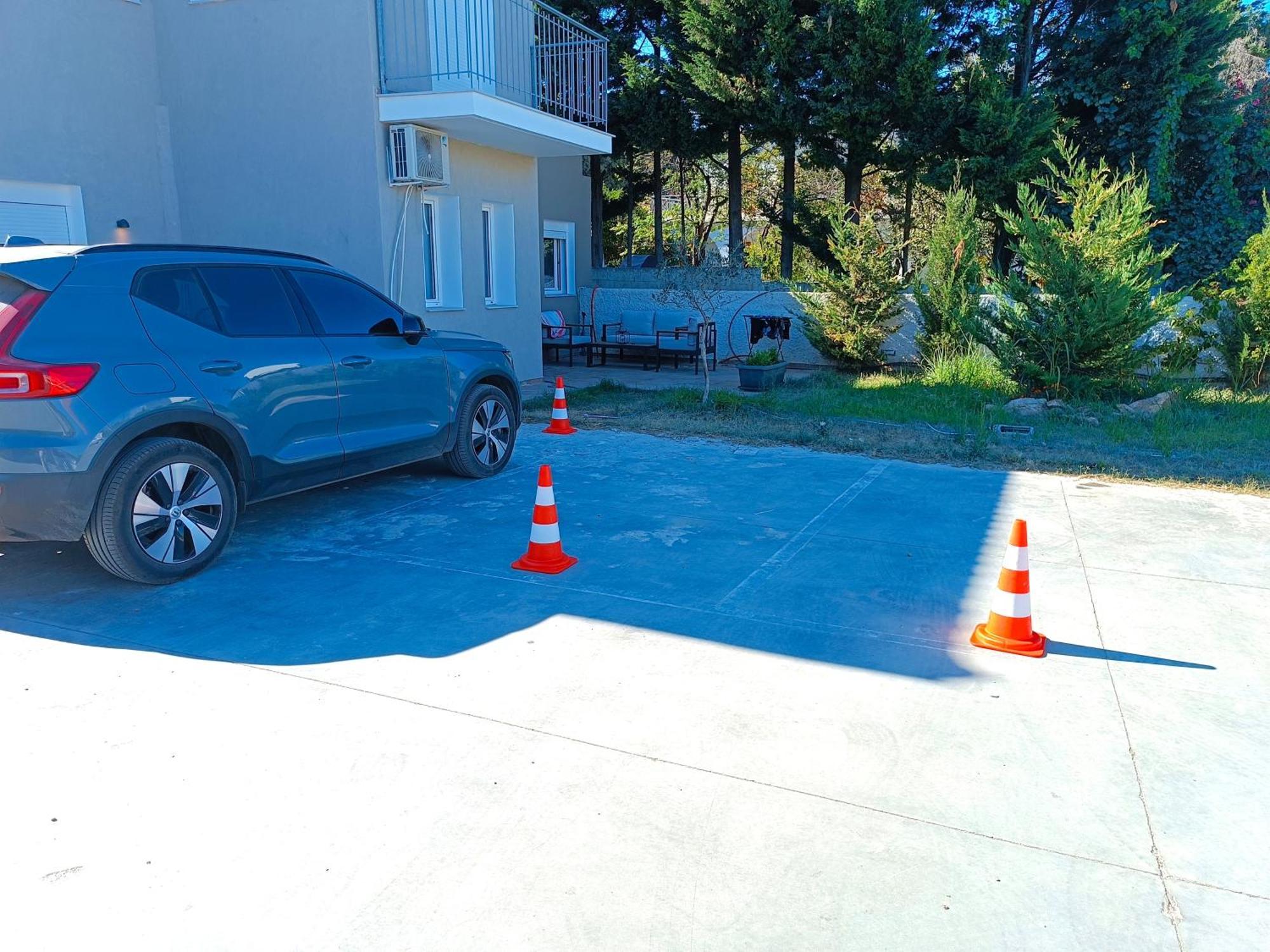Maya Apartments, Modern And Convenient Apartments With Private Parking Σκιάθος Πόλη Εξωτερικό φωτογραφία